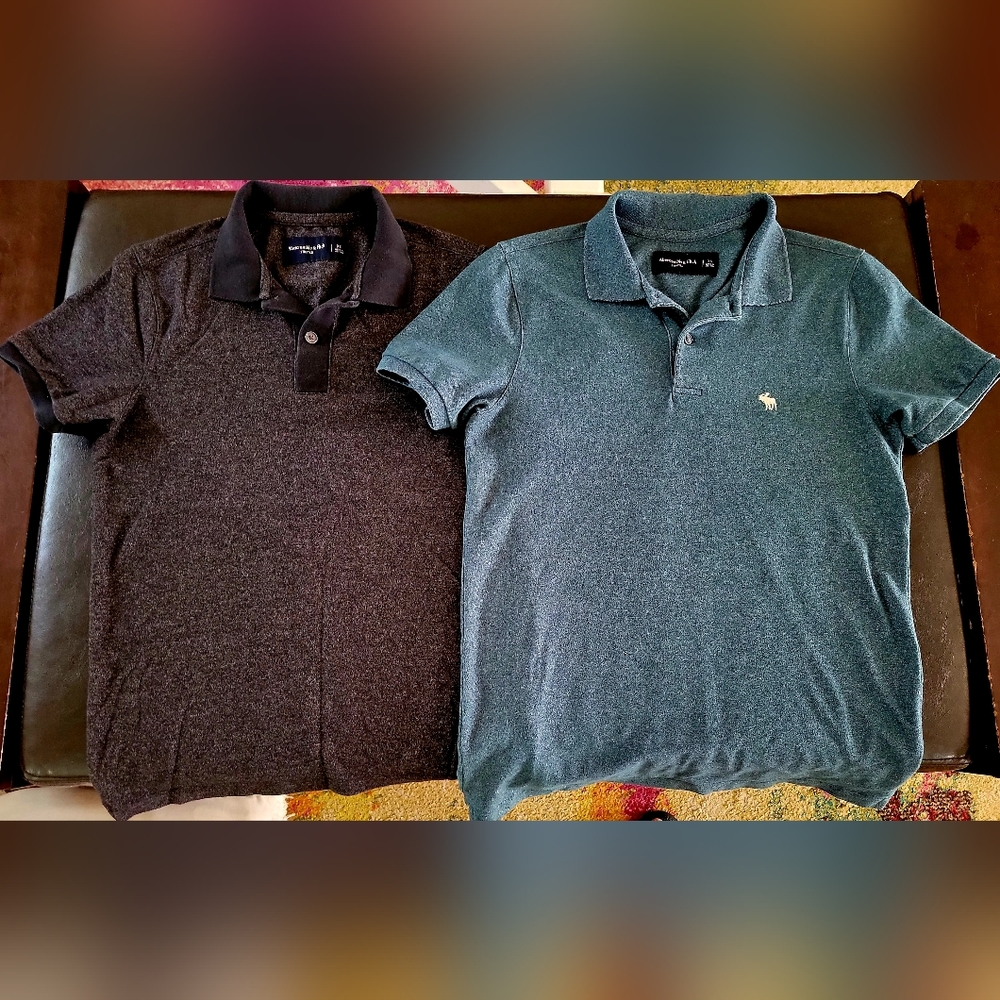 2 Abercrombie & Fitch Polos sz XS